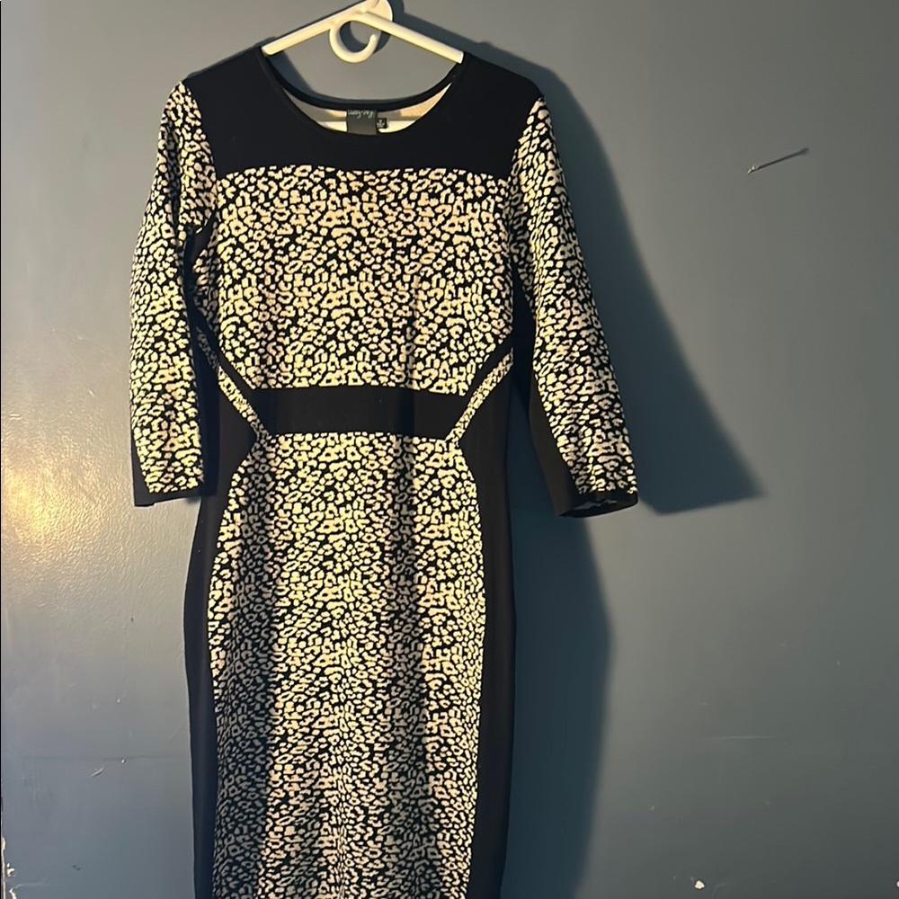 Elegant Black and White Patterned Dress